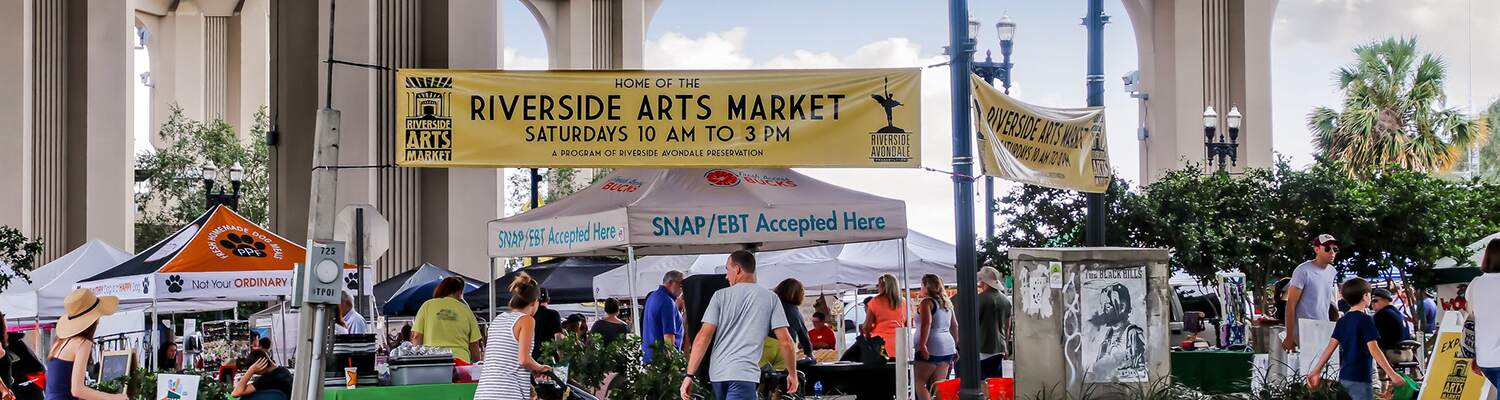 Crowd Of People In Riverside Arts Market Tents